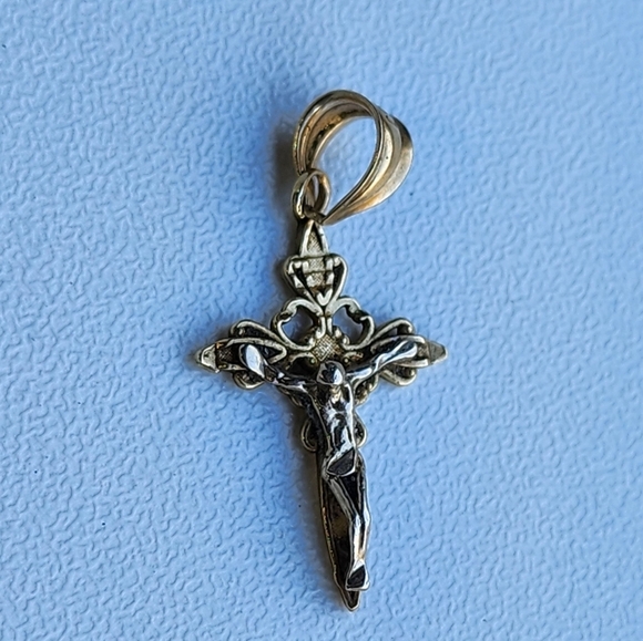 GCJ George Carter Jessop 14K Solid Gold Cross Pendant - Picture 3 of 9